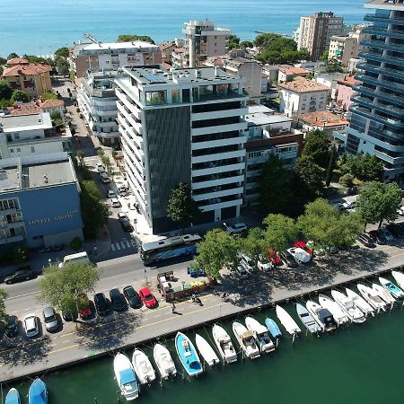 Aparthotel Miramare Grado Exteriör bild