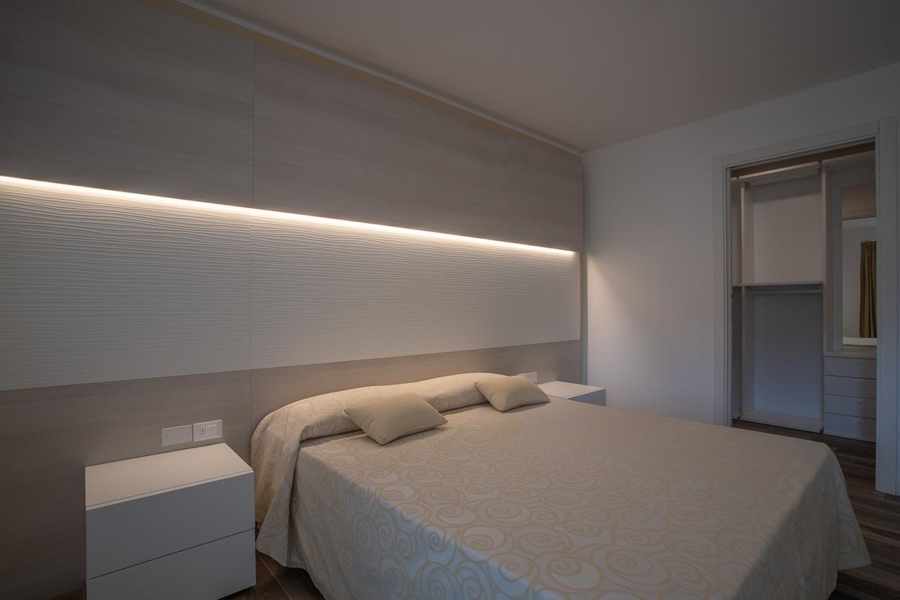 Aparthotel Miramare Grado Exteriör bild
